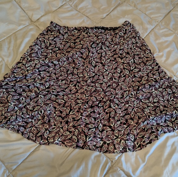 Flirty Skirt plus size 16 - Picture 1 of 4